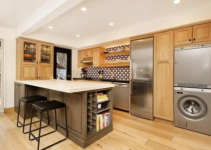 Chateau Roaring Fork Unit 25, Contemporary Condo With River Views, Close To Town